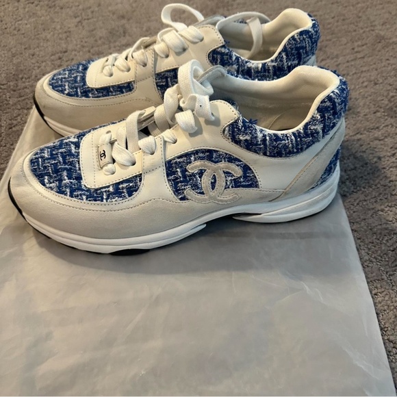 Chanel sneakers - Picture 3 of 6